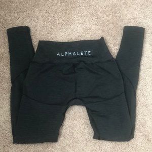 Alphalete Revival Leggings in Black - 2018 SZ M